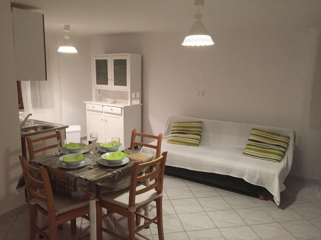 Apartment Estera Jelsa  Exteriör bild