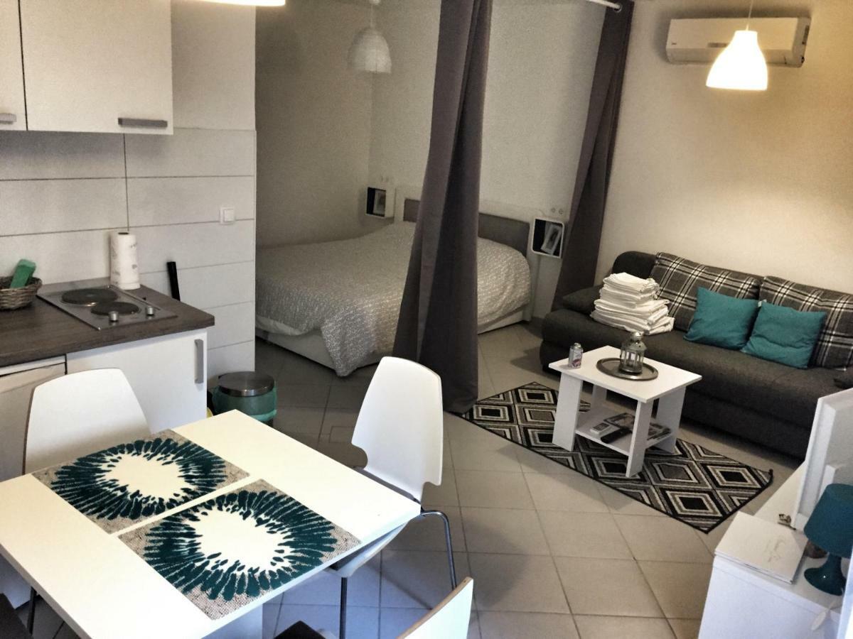 Apartment Estera Jelsa  Exteriör bild