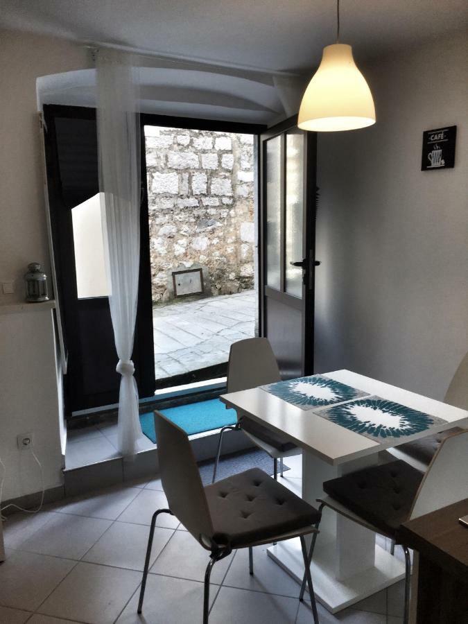 Apartment Estera Jelsa  Exteriör bild